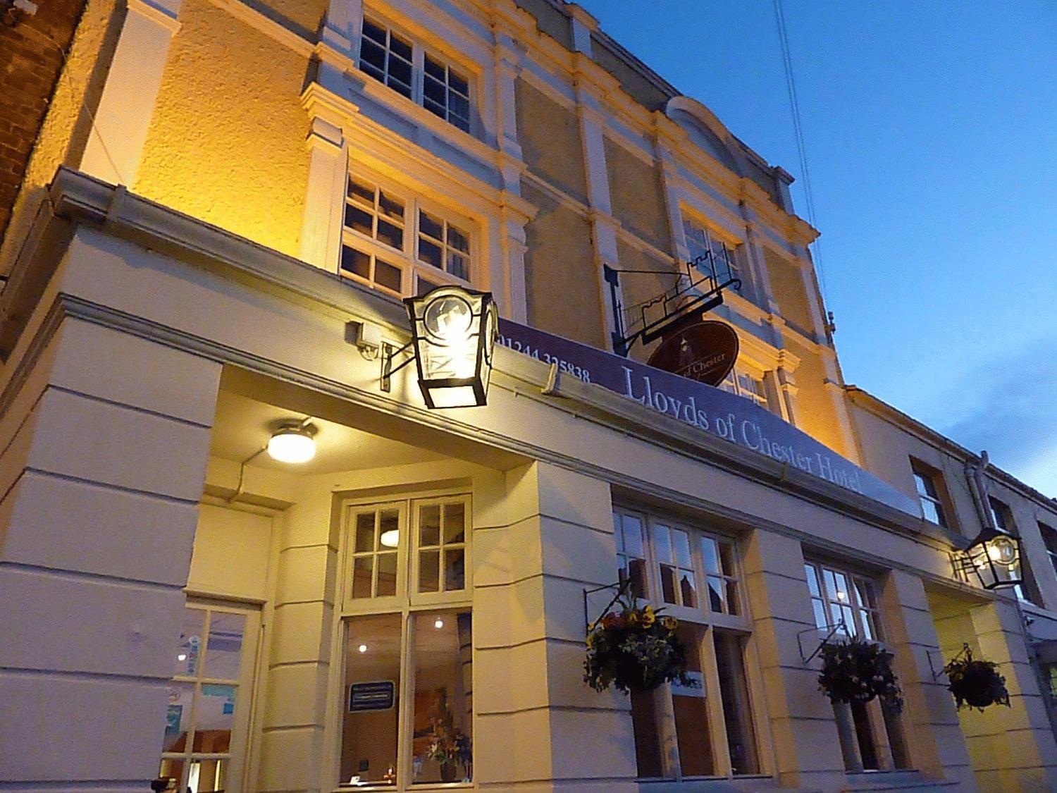 Lloyds Of Честер Екстер'єр фото